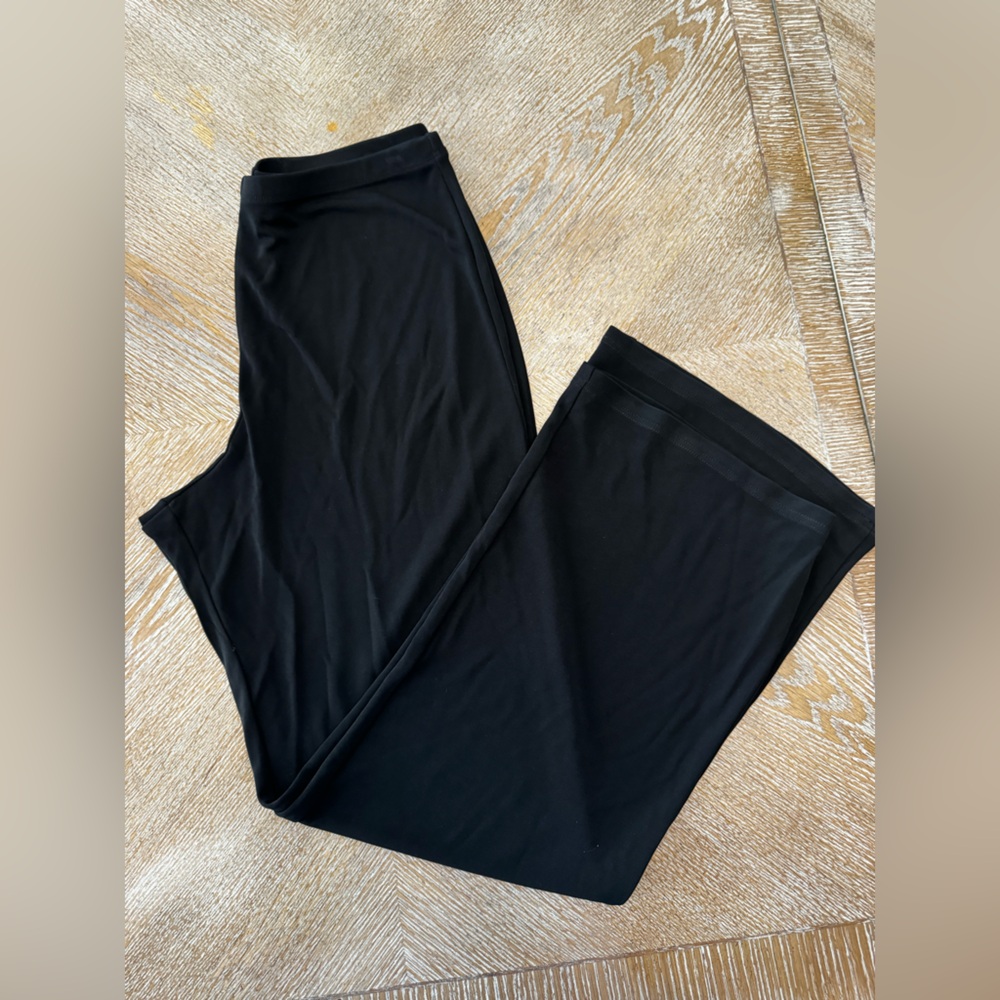 Talbots Rayon Pull On  Pants Small Black Stretch Waist 28”, Inseam 30 Wide Leg